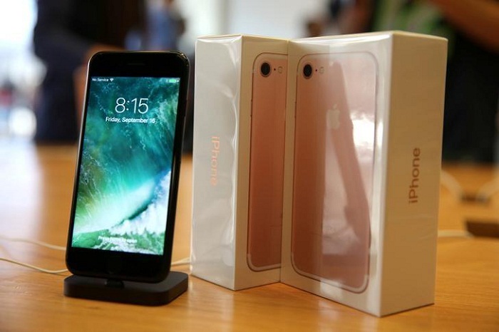 Apple to cut iPhone production in first quarter of 2017 